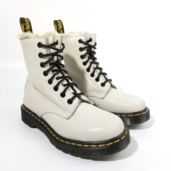 Dr. Martens 1460 Serena White Fur Lined Ankle High Top Platform Boots Gorpcore 5 - Picture 6 of 10
